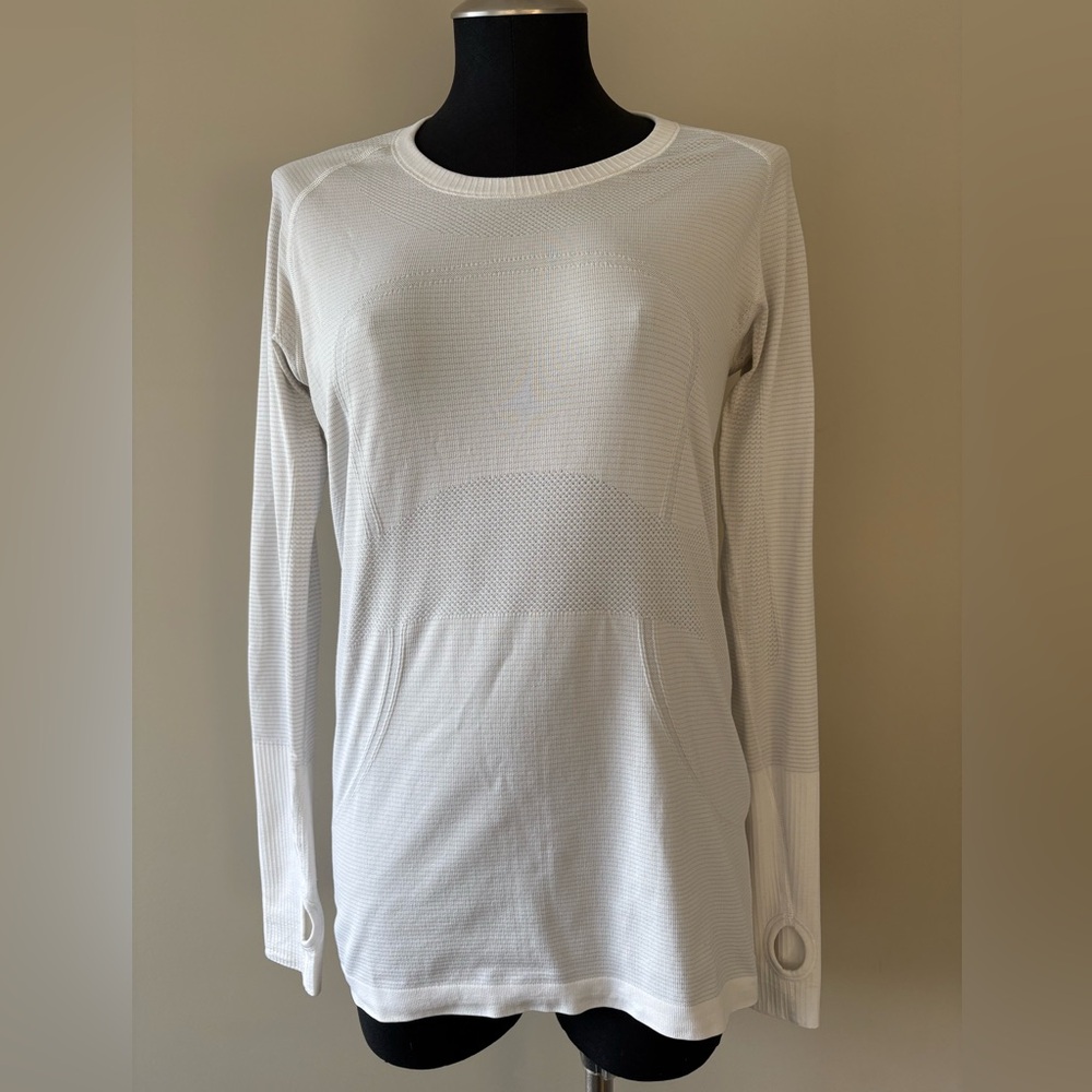 White Long Sleeve Lululemon Women’s Swiftly Size 10